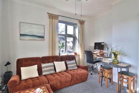 1 bedroom flat for sale, Park Road, Worthing, BN11