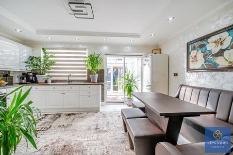 38 Playfield Avenue, Romford, RM5 3LB