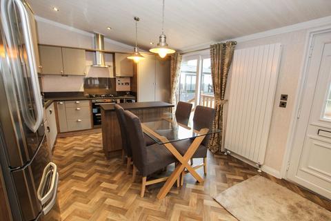 2 bedroom bungalow for sale, Lodge 13 - Chertsey Lane, Staines-upon-Thames