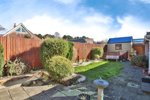 2 bedroom detached bungalow for sale, Vine Close, Sarisbury Green, Southampton