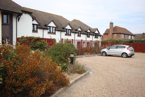 2 bedroom flat for sale, Cooden Drive, Bexhill-on-Sea, TN39