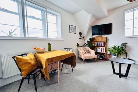 2 bedroom flat for sale, Eaglesfield Road, Shooters Hill, London, SE18