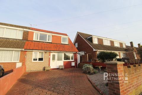 3 bedroom chalet for sale, Denton Road, Peterborough PE2