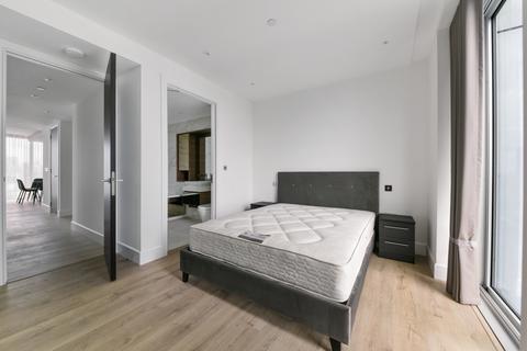 3 bedroom flat to rent, Goodman's Field, Piazza Walk, Aldgate East, London, E1