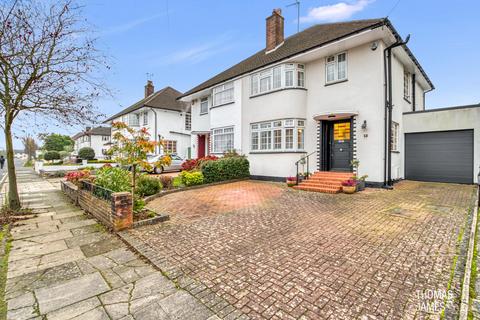 3 bedroom semi-detached house for sale, Chestnut Close, Oakwood, N14