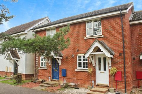 2 bedroom terraced house to rent, Nightingale Close, Stowmarket IP14