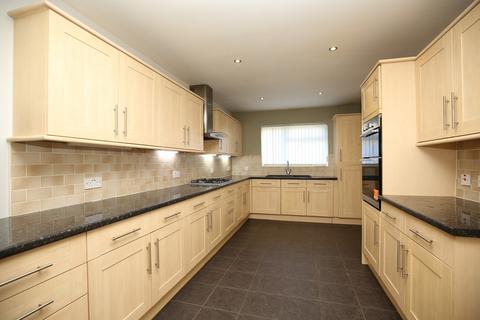 4 bedroom semi-detached house to rent, Redwood Drive, Kingsbury, Tamworth