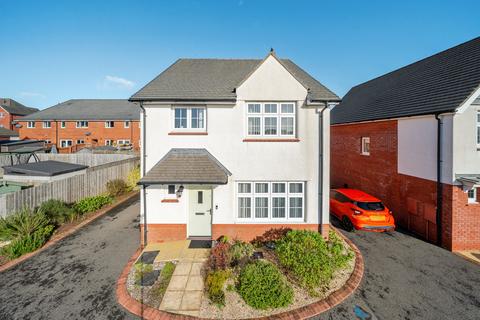 4 bedroom detached house for sale, Kestrel Way, Dawlish, EX7 0FY
