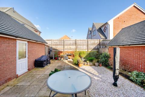 4 bedroom detached house for sale, Kestrel Way, Dawlish, EX7 0FY