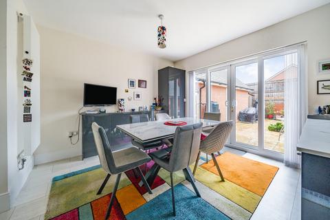 4 bedroom detached house for sale, Kestrel Way, Dawlish, EX7 0FY