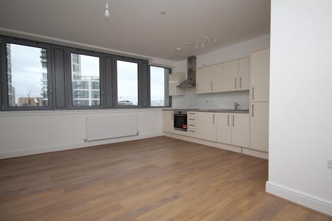 2 bedroom apartment to rent, Wakering Road, Barking