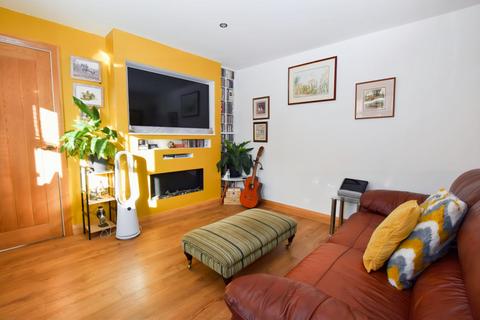 3 bedroom semi-detached house for sale, Silver Close, Norton-in-hales