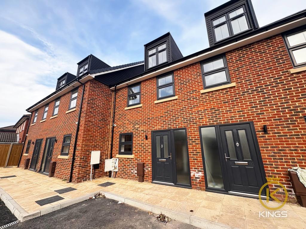 6 Carpenter Close