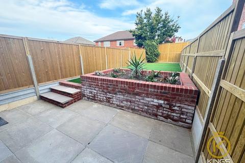 3 bedroom terraced house to rent, Carpenter Close , Southsea