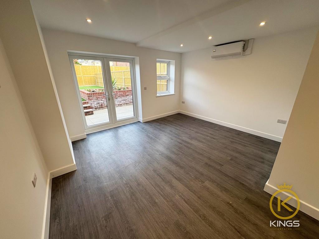 6 Carpenter Close (6)