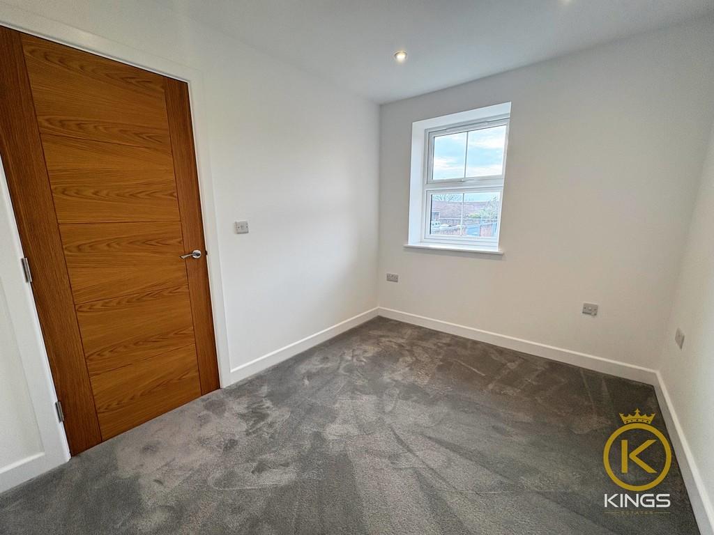 6 Carpenter Close (2)