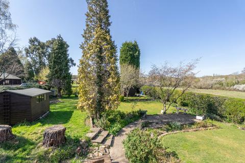 3 bedroom detached house for sale, The Street, Capel