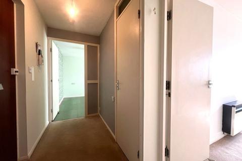 1 bedroom apartment for sale, Cobbinsbank, Farmhill Road