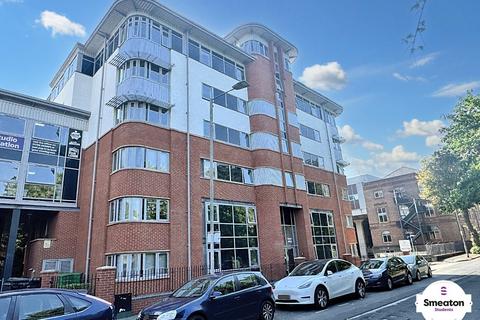 1 bedroom penthouse to rent, Plymouth, Devon PL4