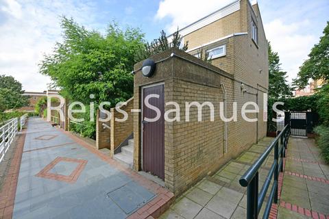 4 bedroom maisonette to rent, Whitebeam Close, Oval,London SW9