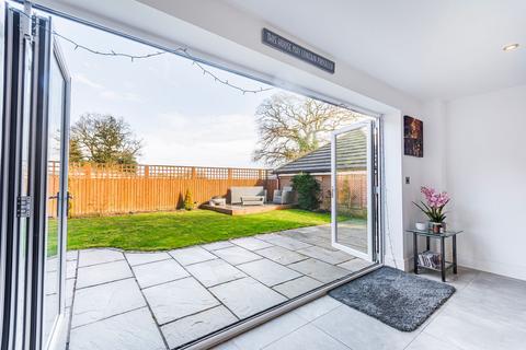 6 Arella Fields Close, Stanley Common, Ilkeston, DE7 6PS