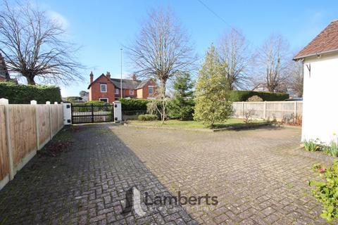 3 bedroom detached bungalow for sale, Evesham Road, Astwood Bank, Redditch