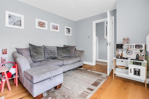 2 bedroom terraced house for sale, Maple Grove, Welwyn Garden City