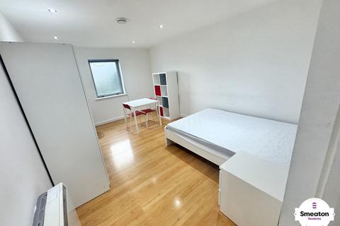 Studio to rent, Plymouth, Devon PL4