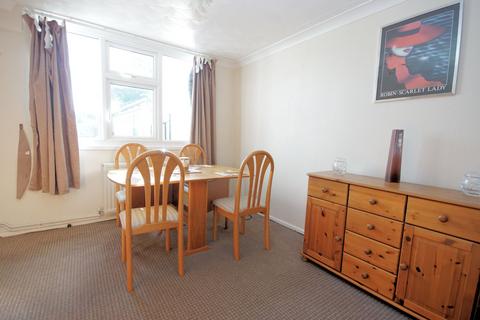 3 bedroom end of terrace house for sale, Elmore Avenue, Lee-On-The-Solent, PO13