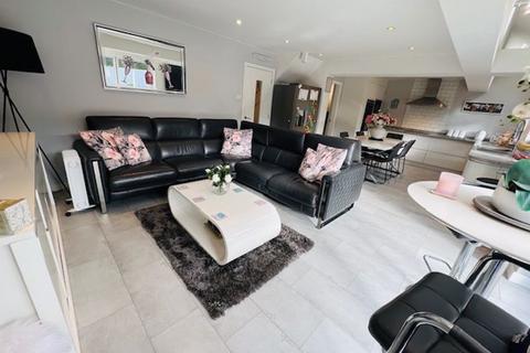 68 Greencroft, Penwortham, Preston, PR1 9LB