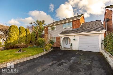 4 bedroom detached house for sale, Fitzpain Road, Ferndown BH22