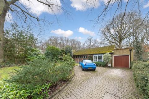 4 bedroom detached bungalow for sale, Reddings, Welwyn Garden City AL8