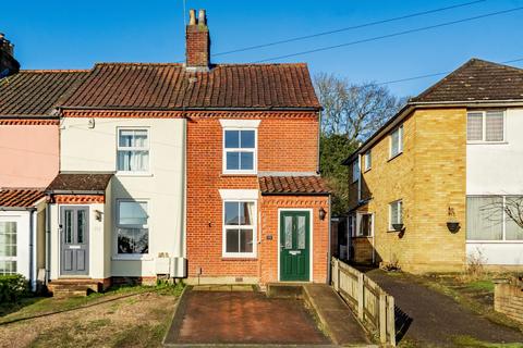 3 bedroom end of terrace house to rent, Spixworth Road, Norwich