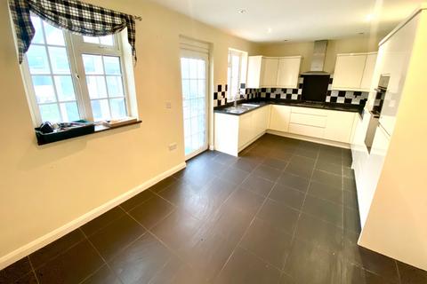 3 bedroom semi-detached house to rent, Cobb Green, Garston, Watford, Hertfordshire, WD25