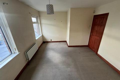 20 Brook Street, Royton, Oldham, OL2 5PN