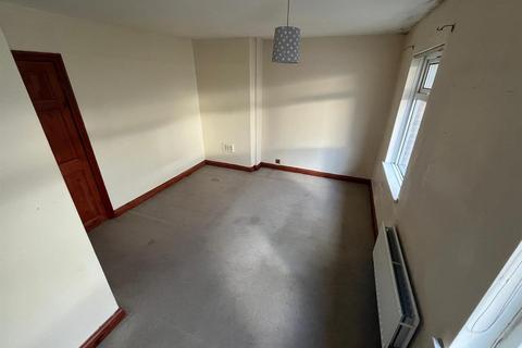 20 Brook Street, Royton, Oldham, OL2 5PN