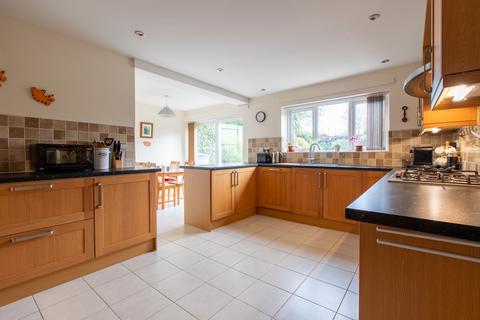 undefined, Bronllwyn, Pentyrch, Cardiff