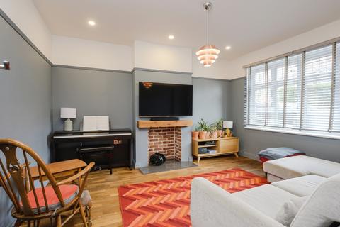 67 The Quadrant, London, SW20 8SW