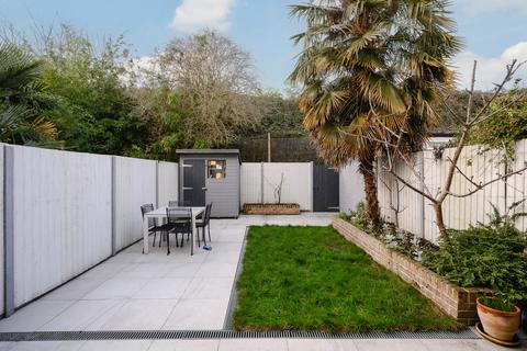67 The Quadrant, London, SW20 8SW