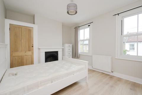 2 bedroom terraced house for sale, Newton Road, London SW19