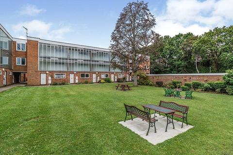 undefined, Lovelace Gardens, Surbiton KT6