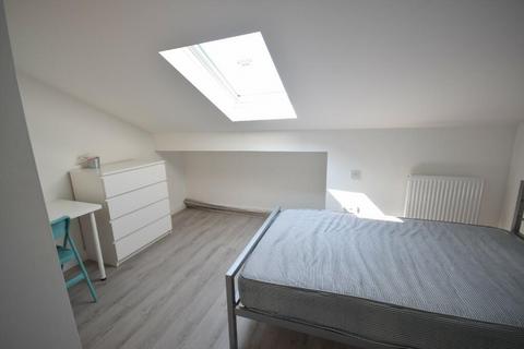 6 bedroom house to rent, Gwenfron Road, Liverpool L6