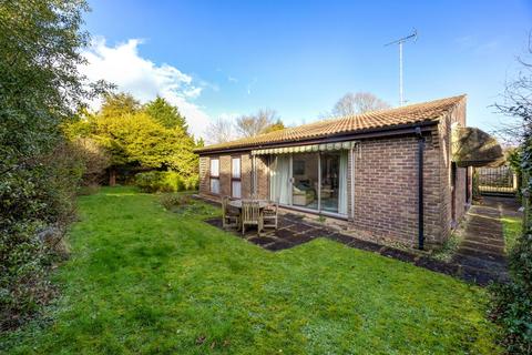 3 bedroom detached bungalow for sale, Clivedale Gardens, Steyning BN44