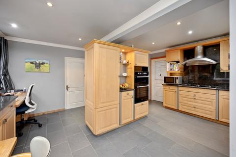 32 Bowmans Close, Steyning, BN44 3SR