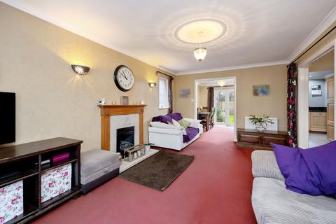 32 Bowmans Close, Steyning, BN44 3SR