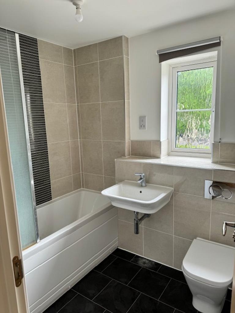 House in Bristol, Winterbourne - View 2