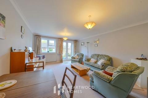 9 Brecken Close, St Albans, AL4 9LF