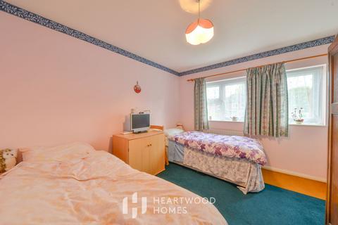 9 Brecken Close, St Albans, AL4 9LF