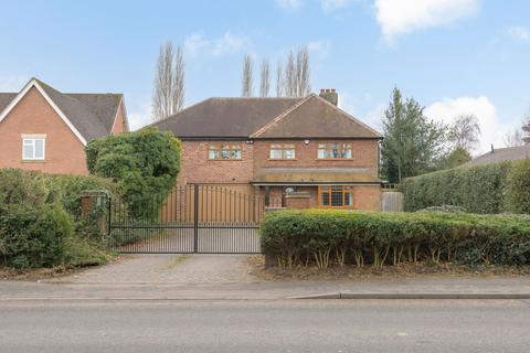 6 bedroom detached house for sale, Watling Street, Tamworth B78