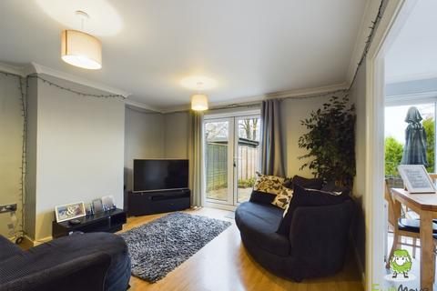 78 Woolford Way, Basingstoke, RG23 8AU
